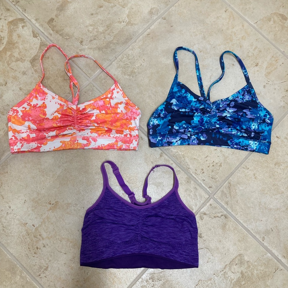 Package of 3 light support old navy sports bras